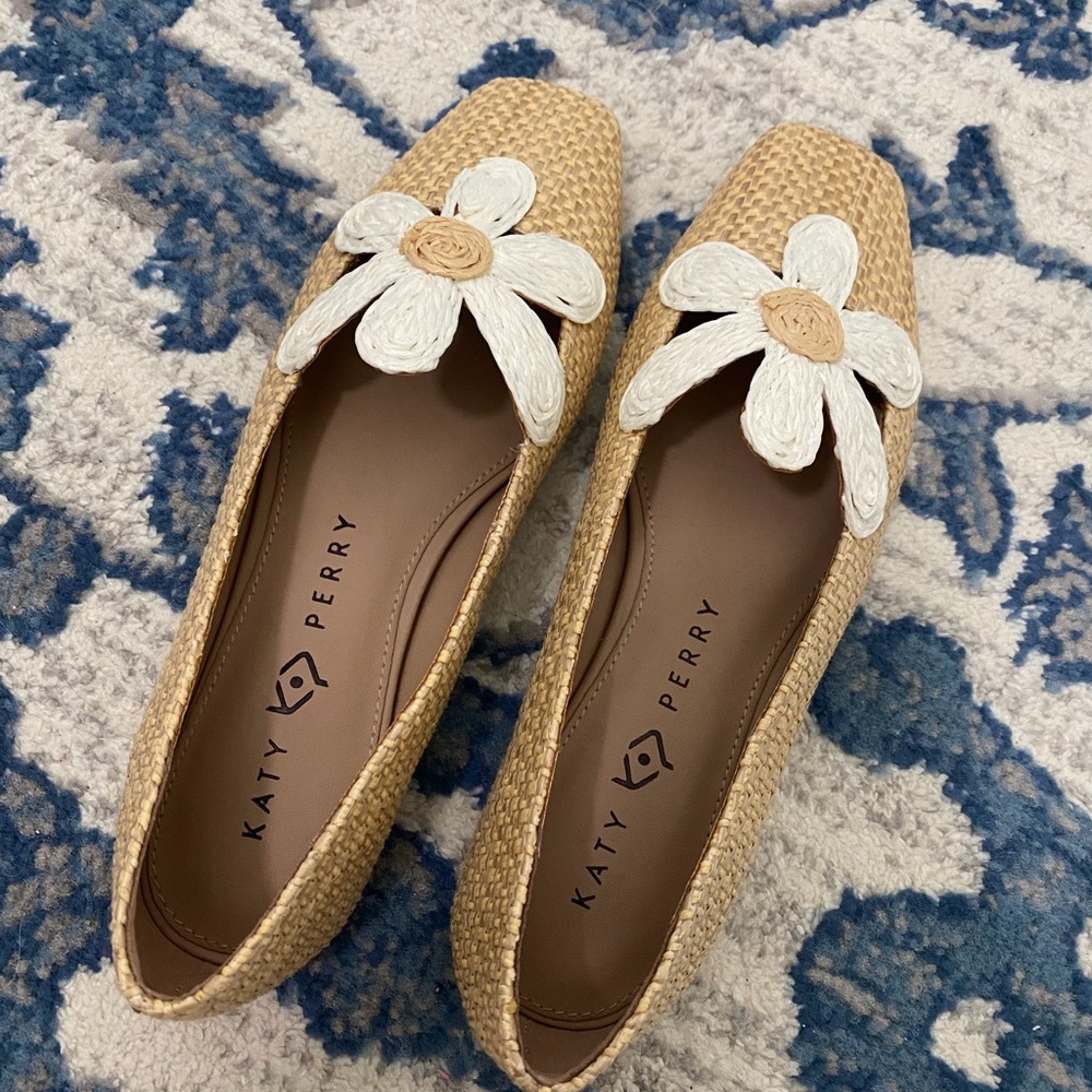 Katy Perry Collections Beige and Cream Floral Loafers
